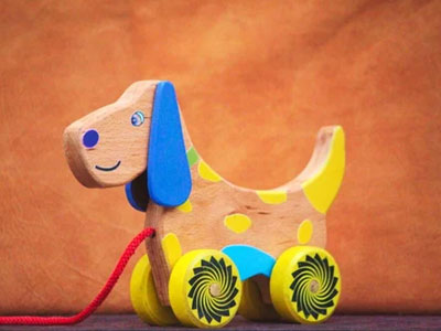 Natural Wood Pull-Toy